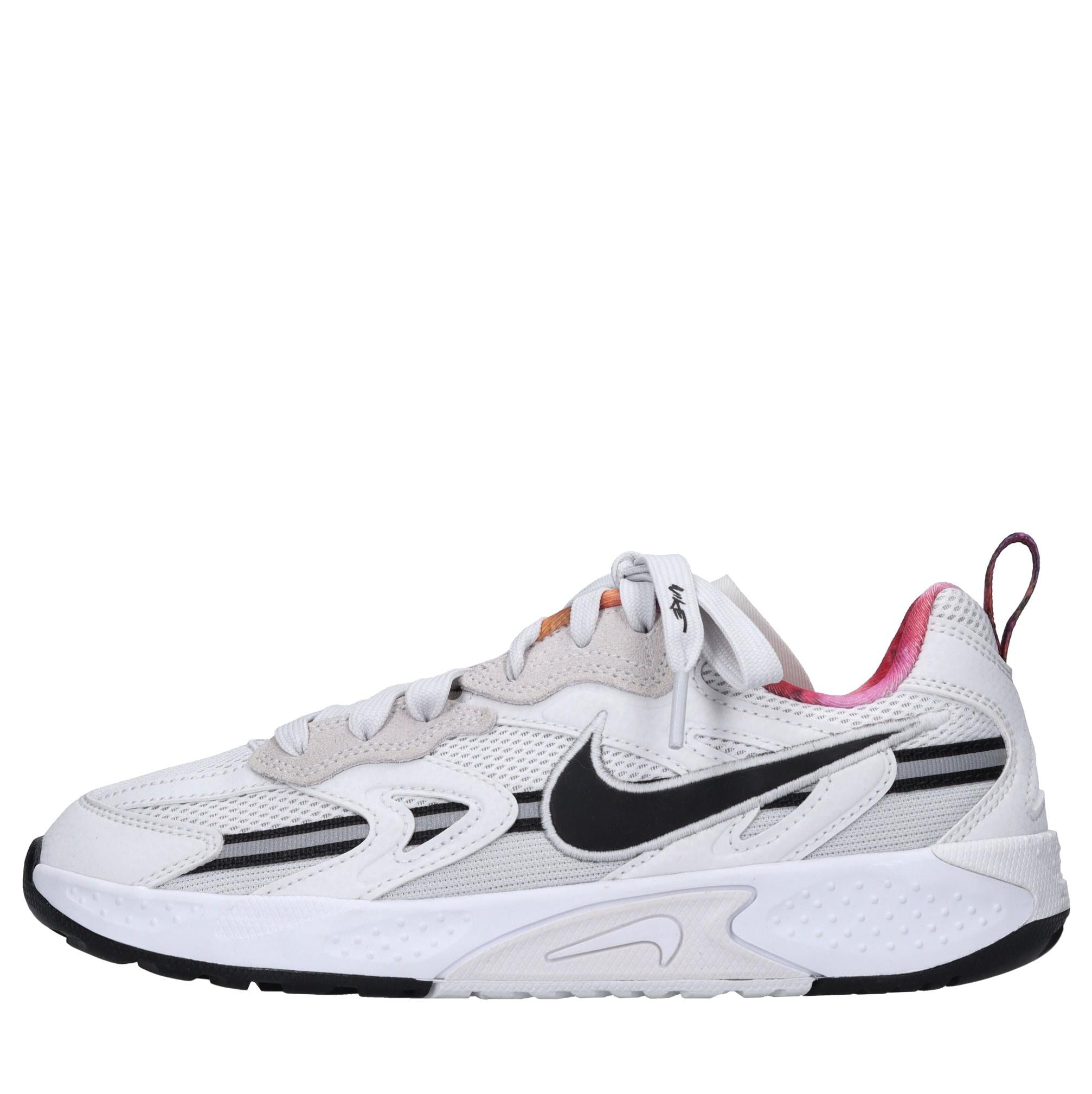 Sneakers in tessuto 