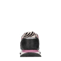 Sneakers in pelle e tessuto 