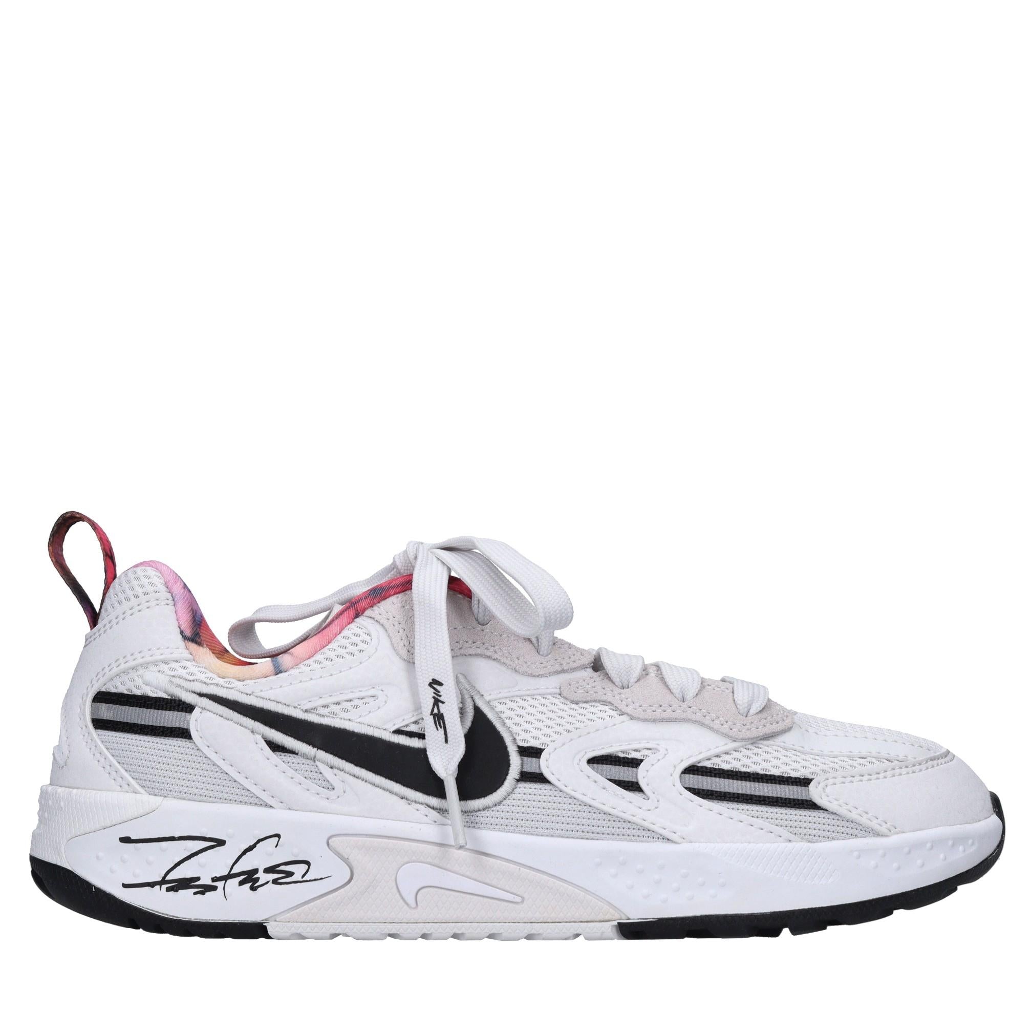 Sneakers in tessuto 