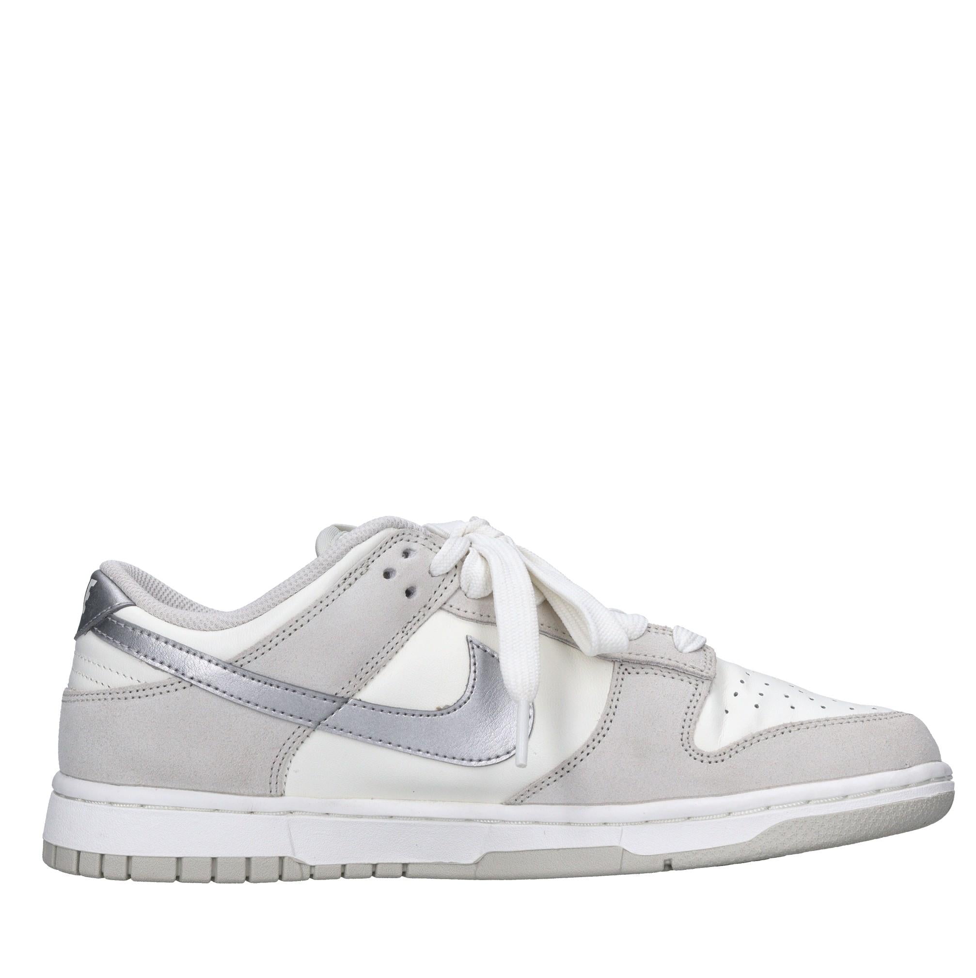 Sneakers in pelle 