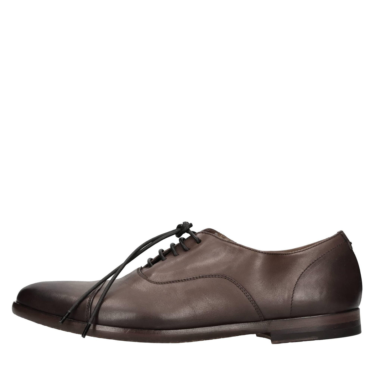Stringate in pelle 