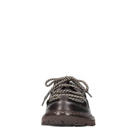 Stringate in pelle 