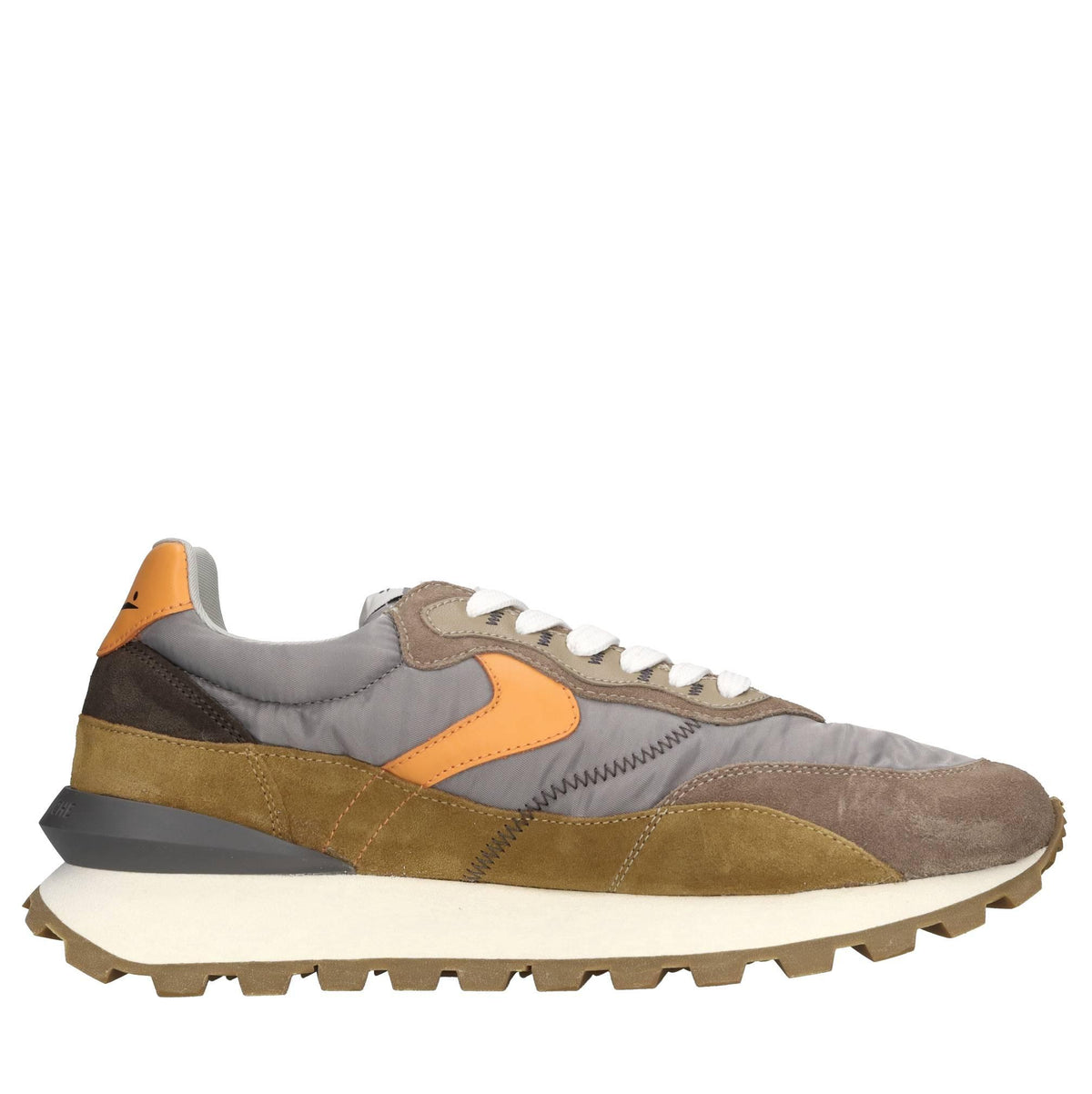 Sneakers in camoscio e tessuto 