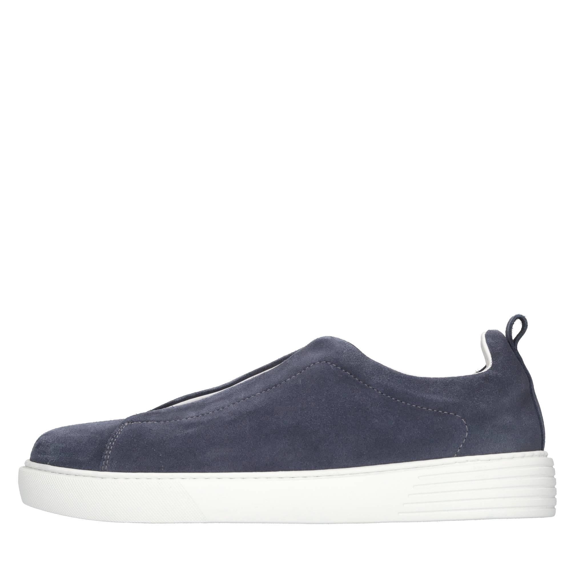 Slip-on in camoscio 