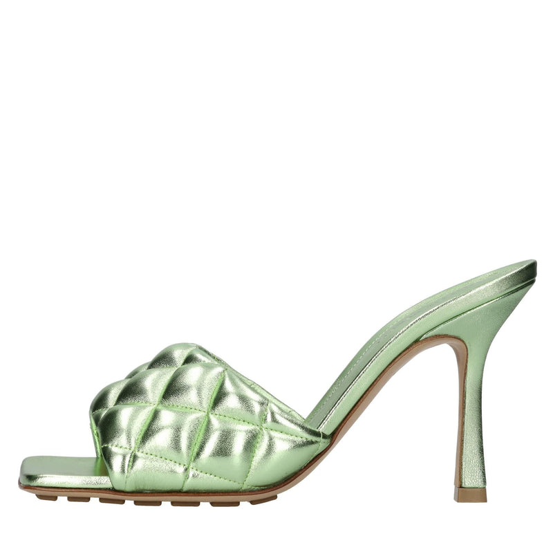 Mules in pelle trapuntata 