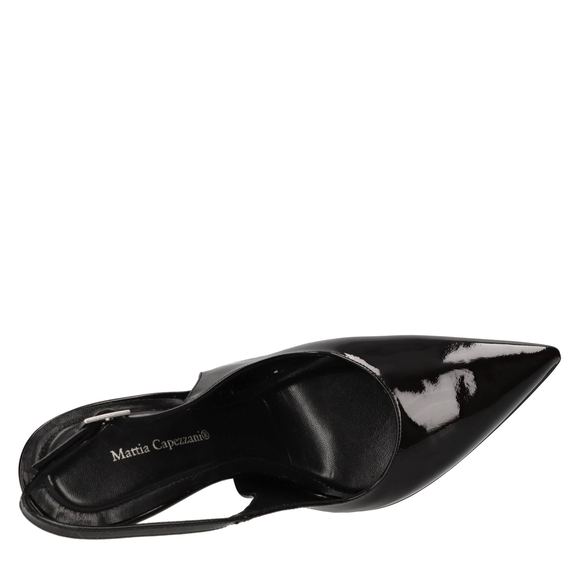 Décolleté slingback in vernice 