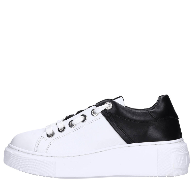 Sneakers in pelle 