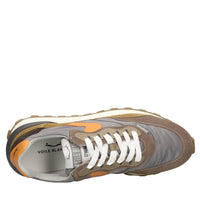 Sneakers in camoscio e tessuto 