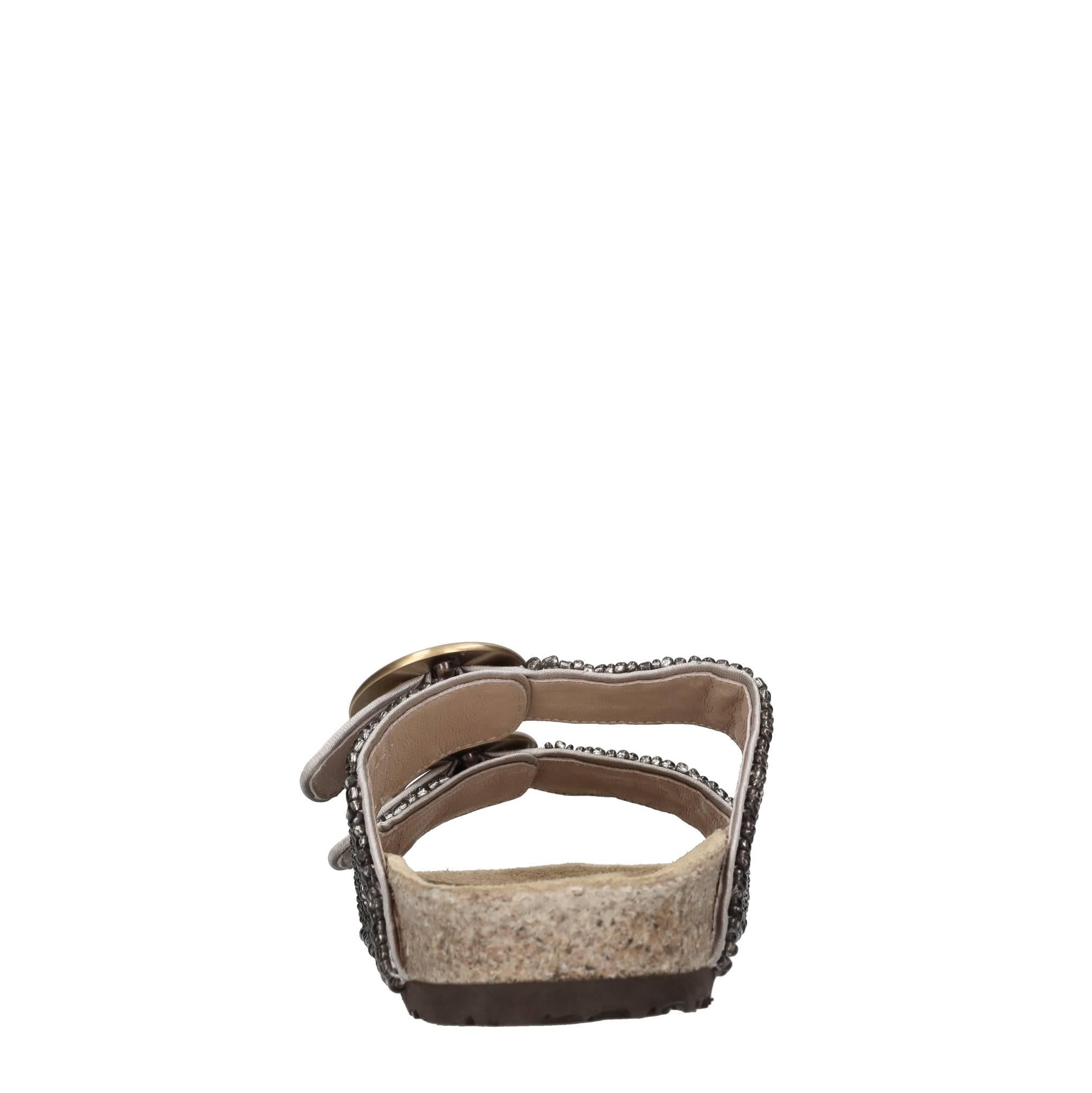 Mules in pelle, tessuto e perline 