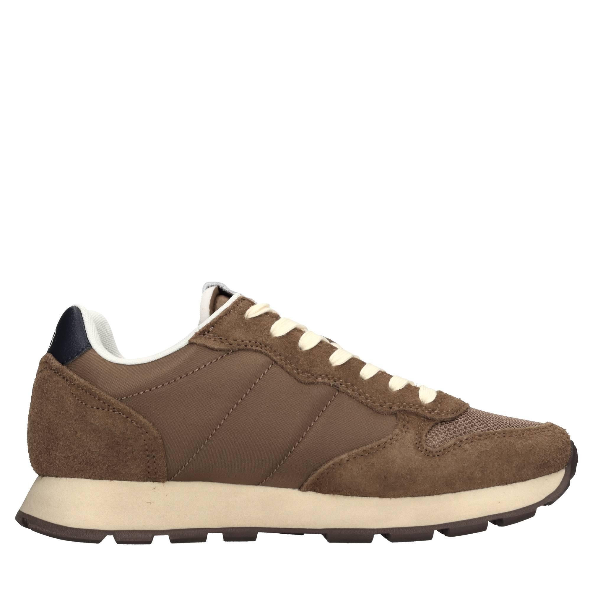 Sneakers in camoscio e tessuto 