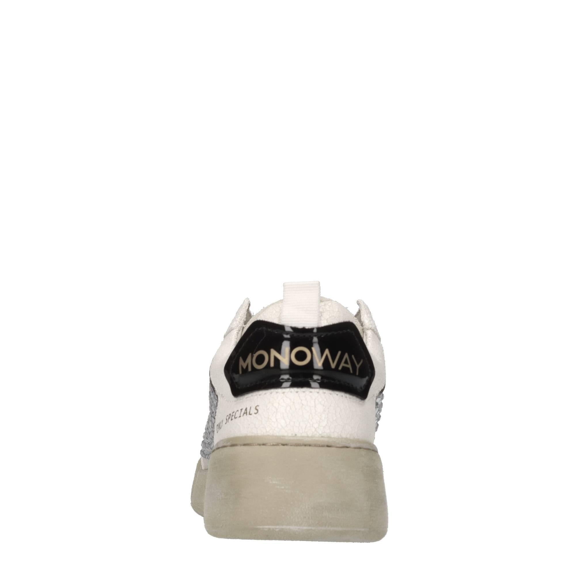 Sneakers in pelle e strass 