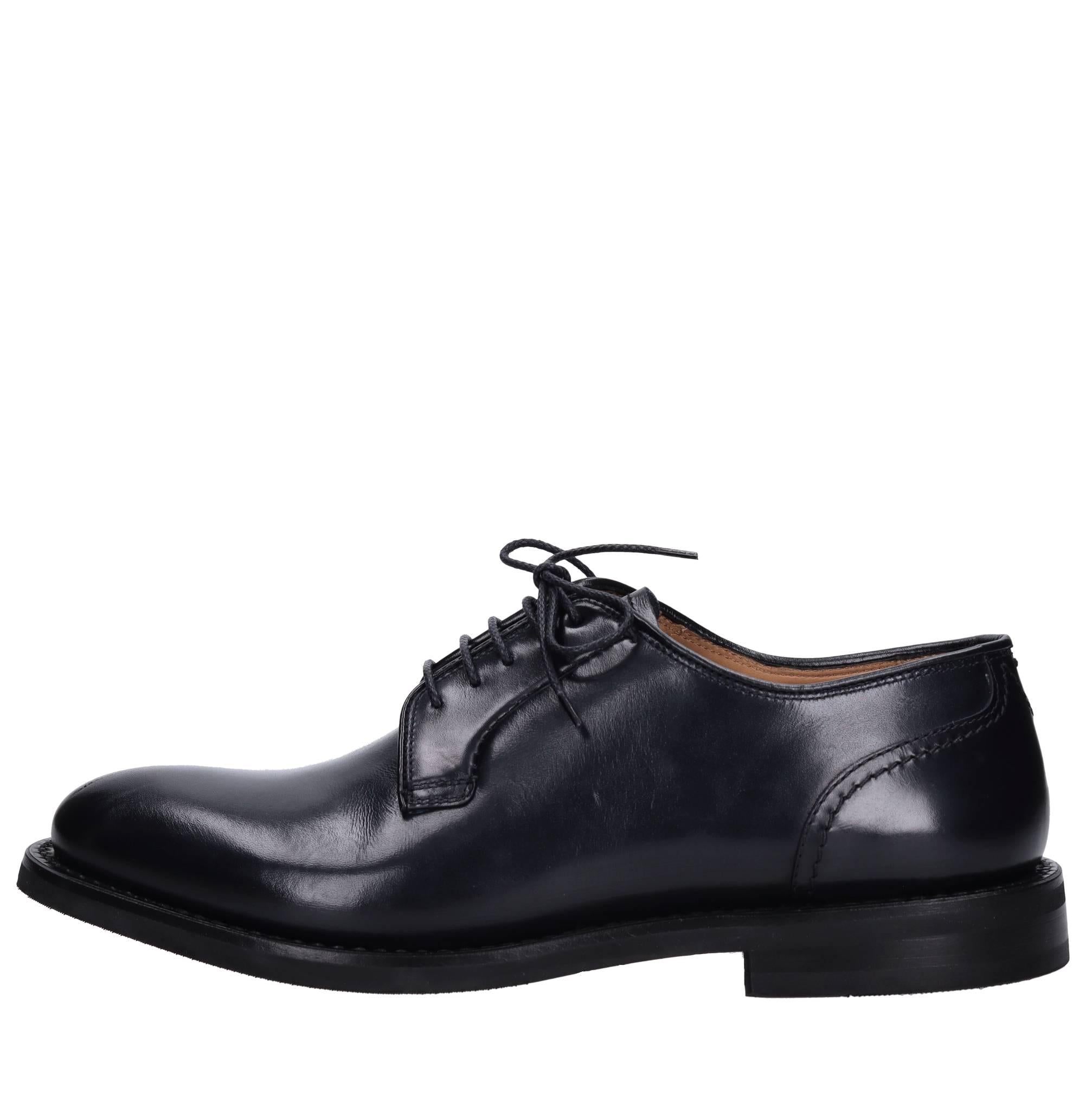 Stringate in pelle 