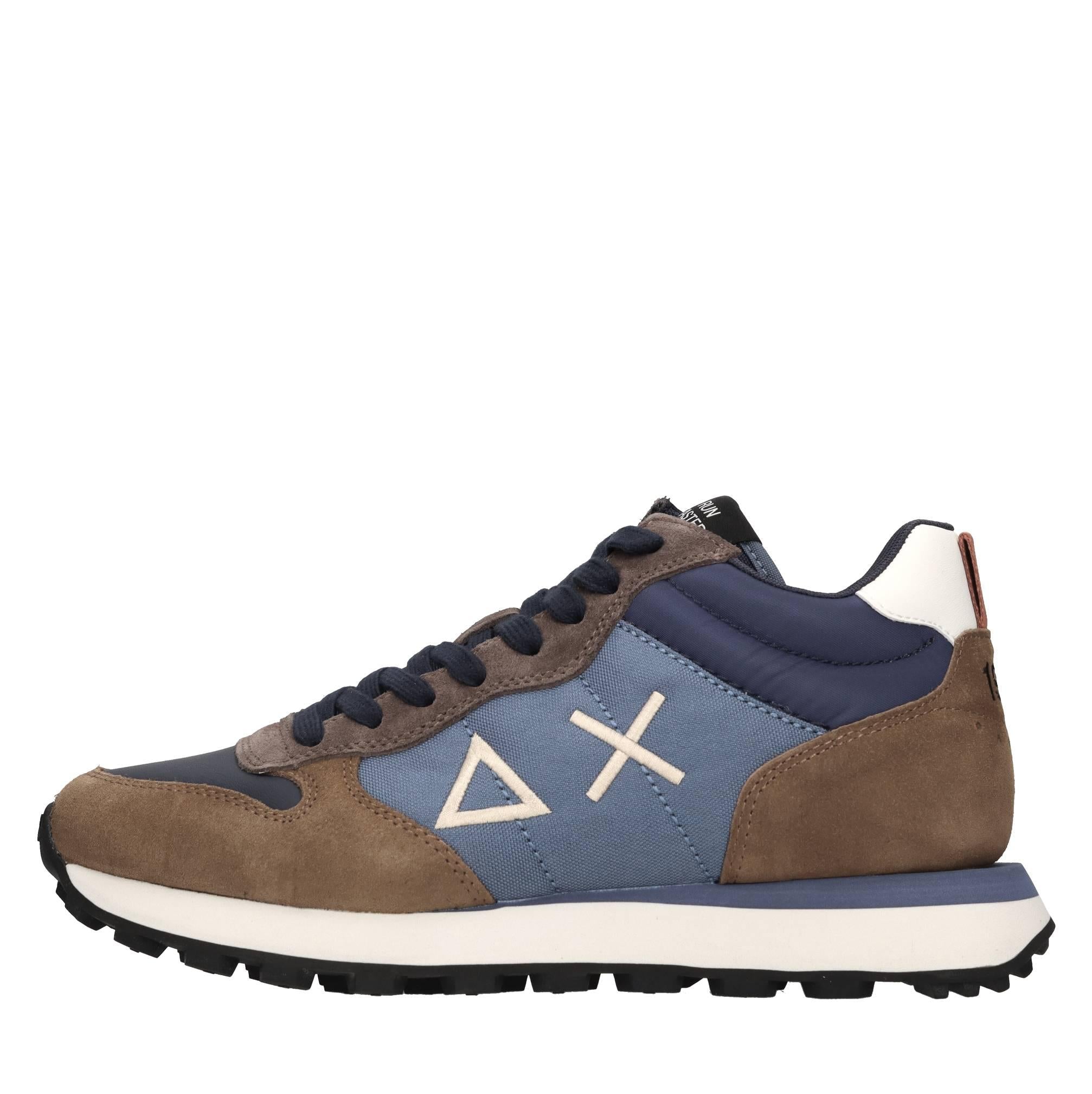Sneakers in camoscio e tessuto 