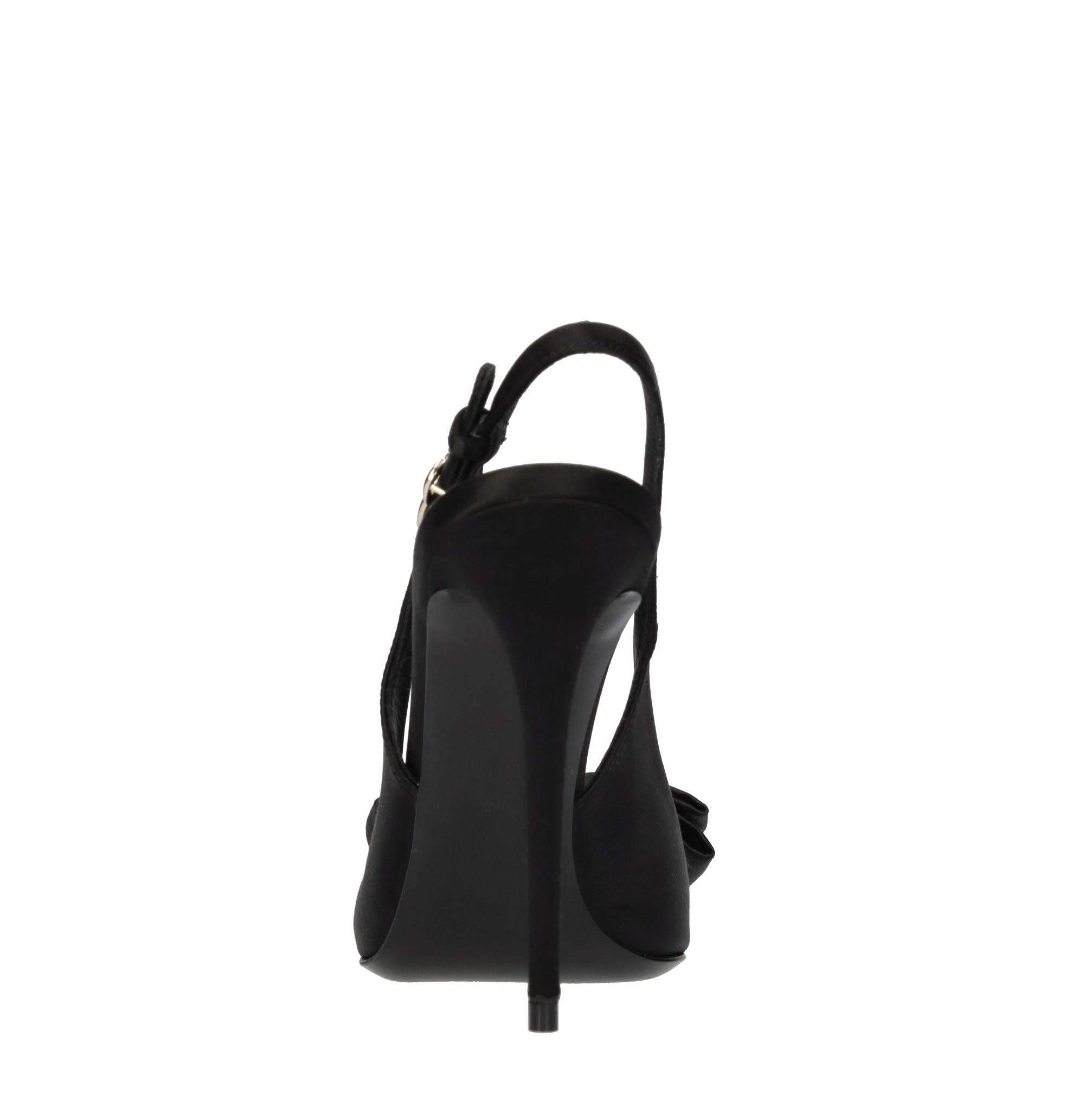 Décolleté slingback Mun in raso 