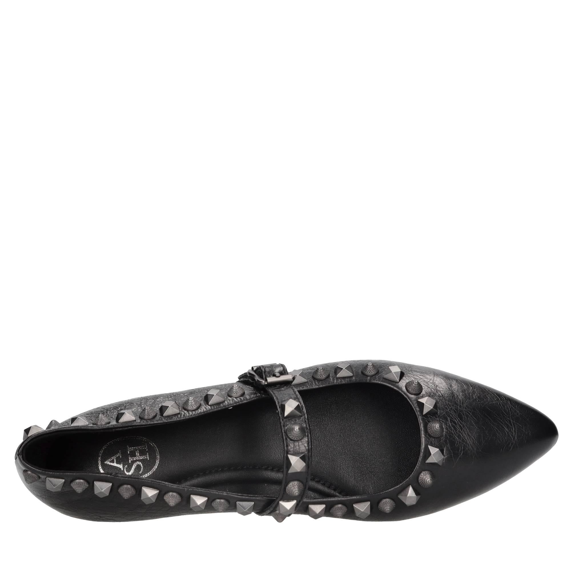 Ballerine modello Beatnik in pelle e borchie 