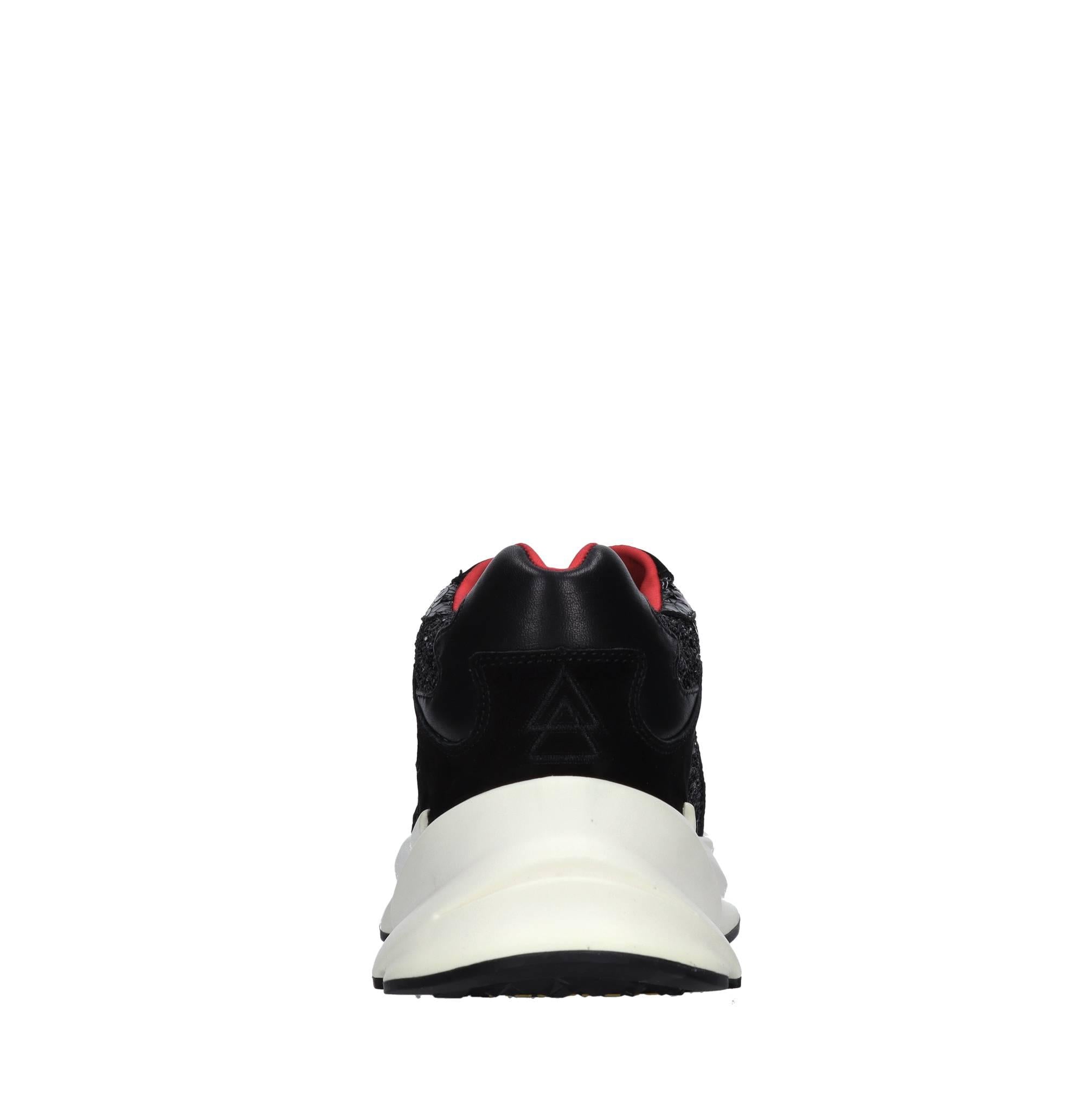 Sneakers in pelle ed ecopelle 