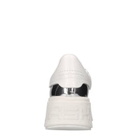 Sneakers in vernice 