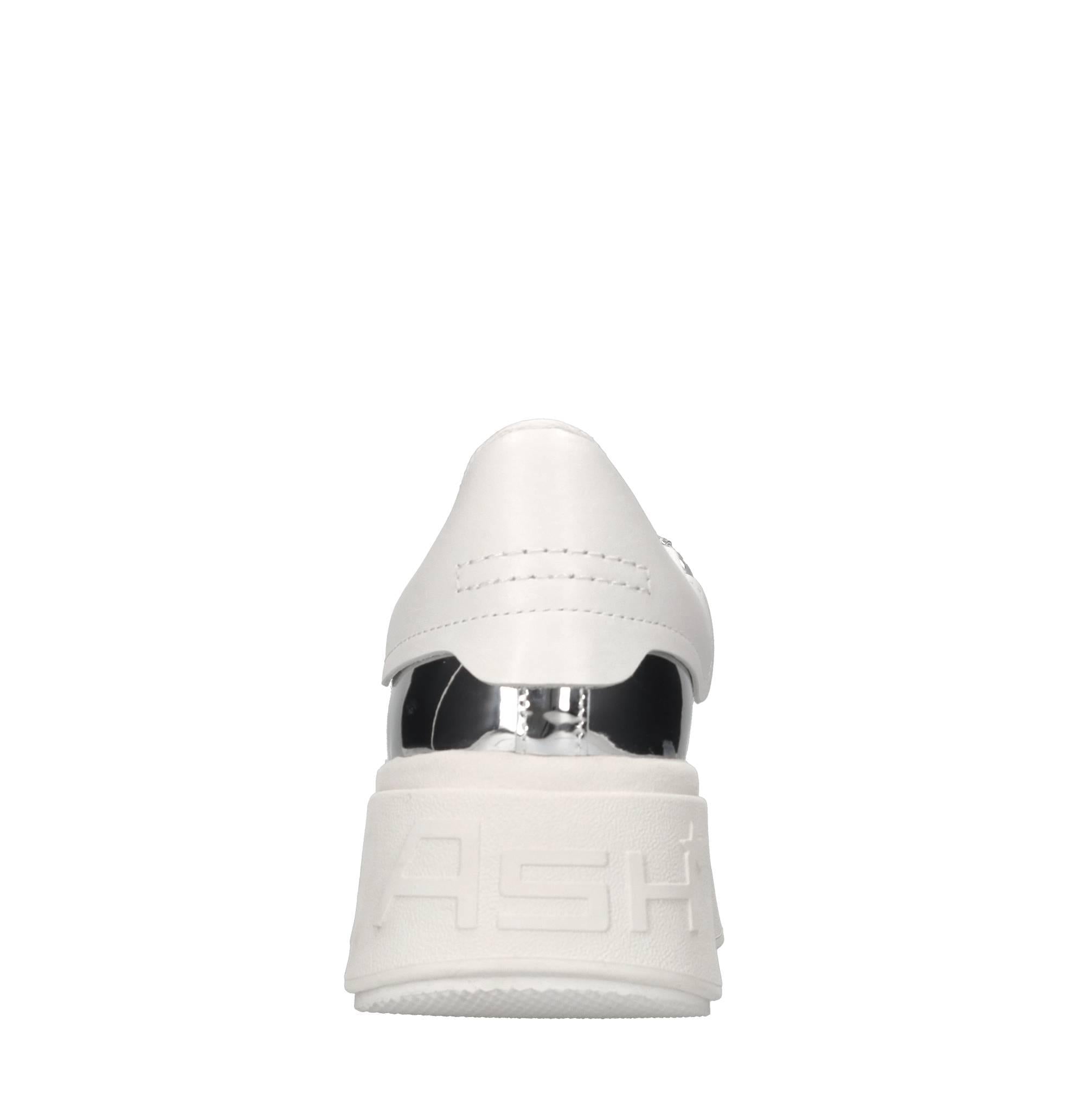Sneakers in vernice 