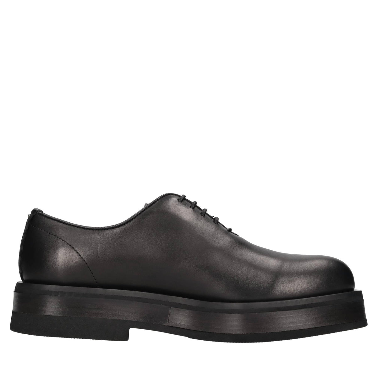 Stringate in pelle 