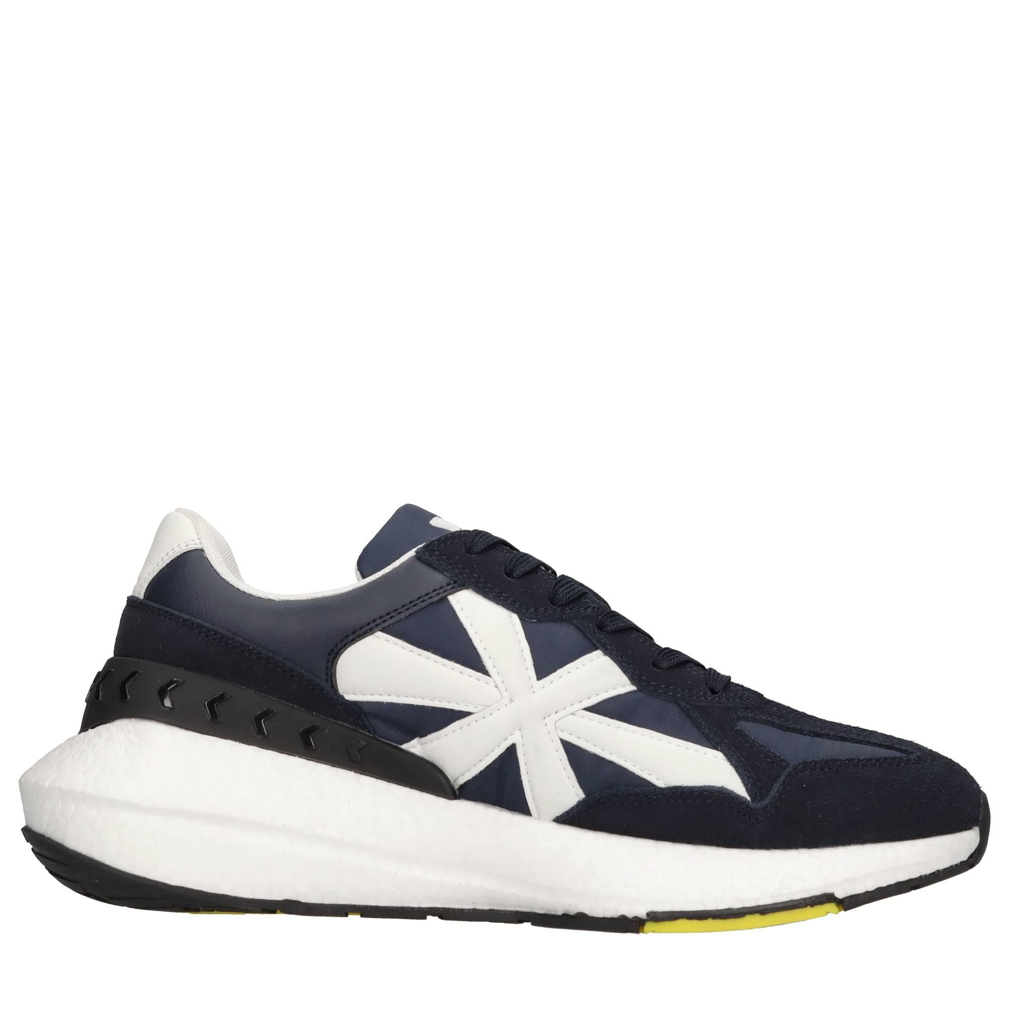 Sneakers in pelle e tessuto 