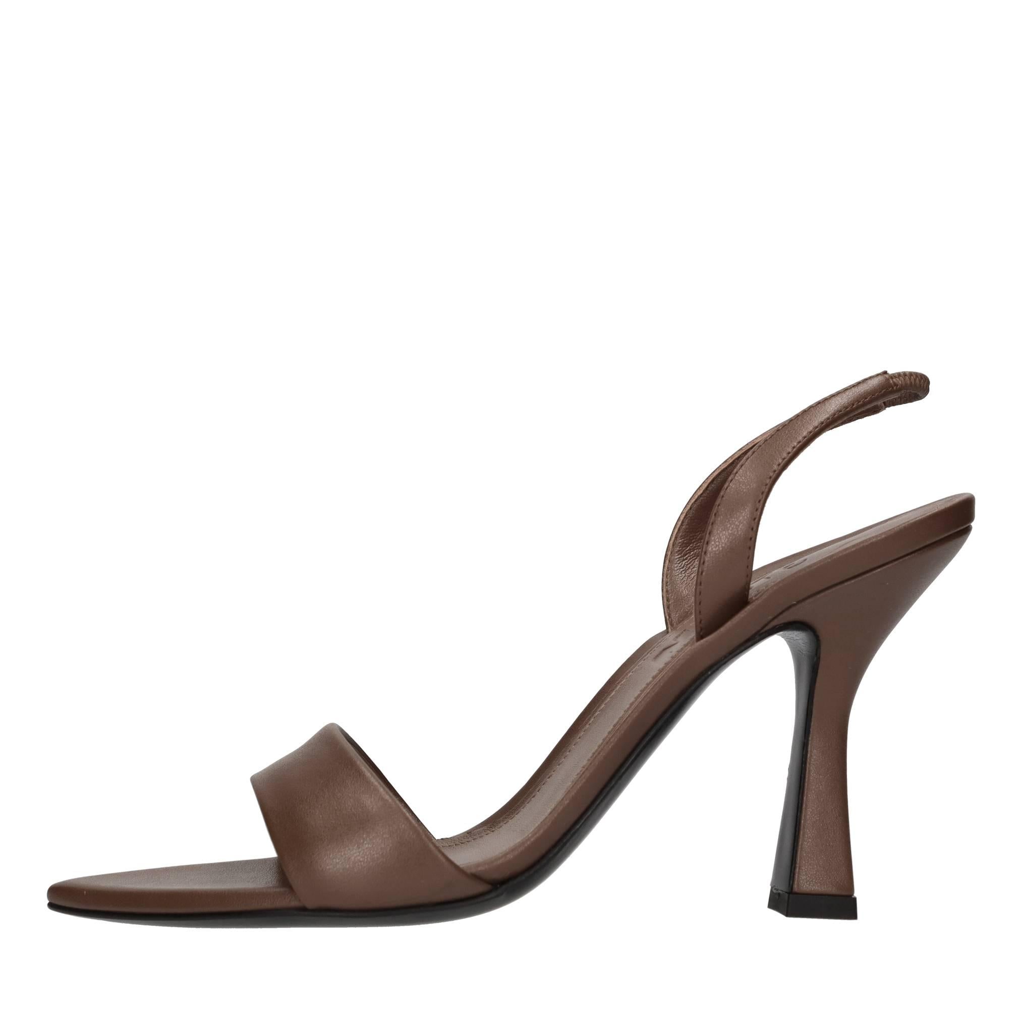 Sandali in pelle 