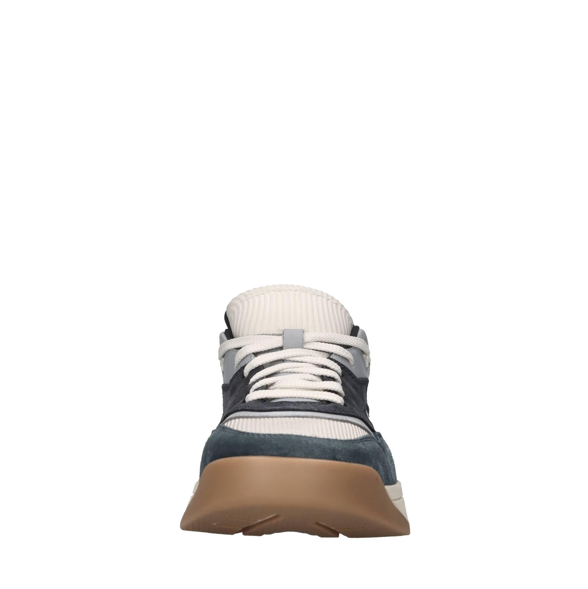 Sneakers in pelle camoscio e tessuto 