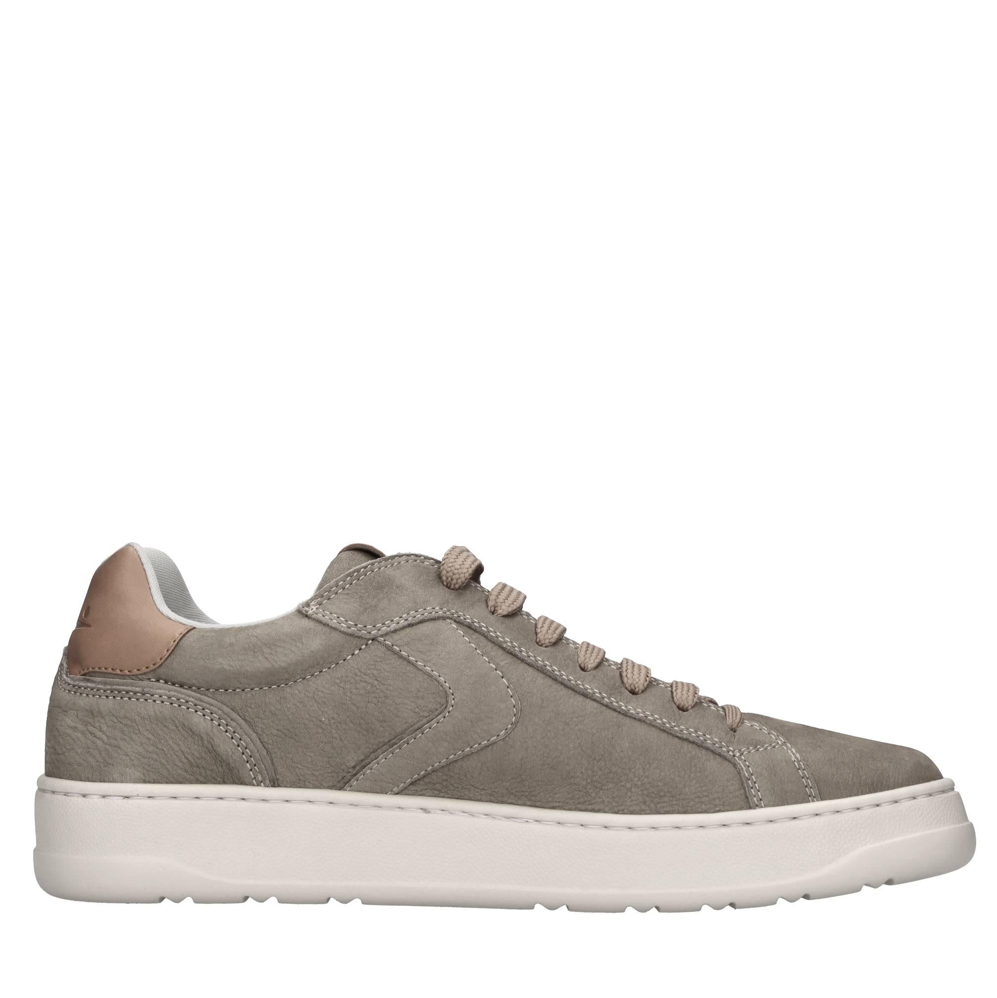 Sneakers in pelle 