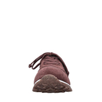 Sneakers in camoscio e tessuto 