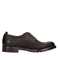 Stringate in pelle 