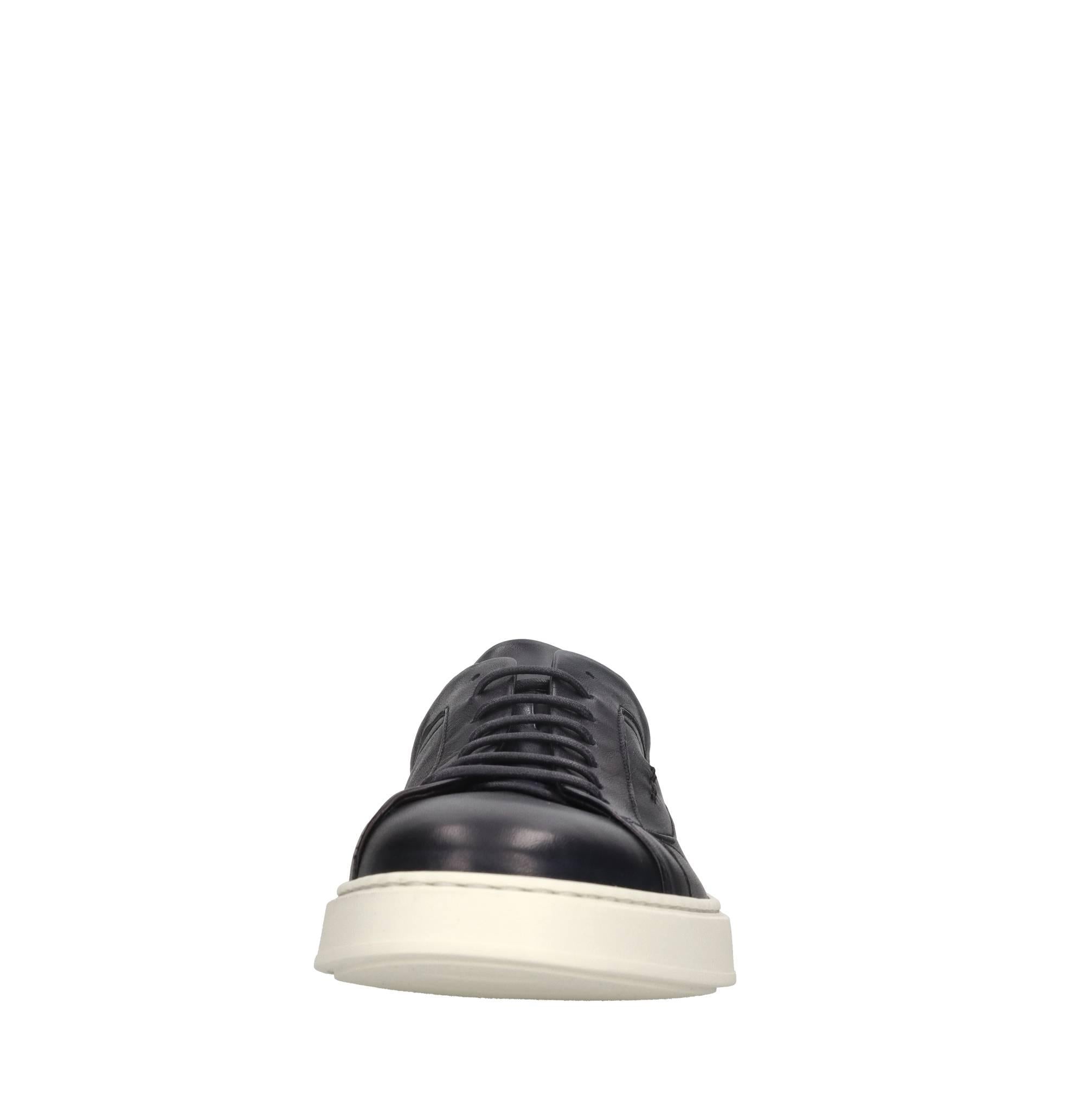 Sneakers in pelle 