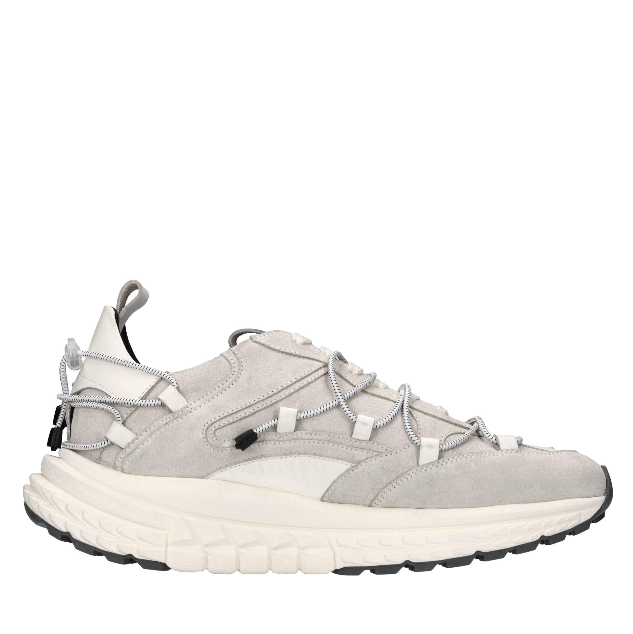 Sneakers in camoscio e pelle 