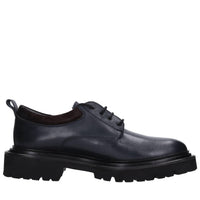 Stringate modello in pelle 