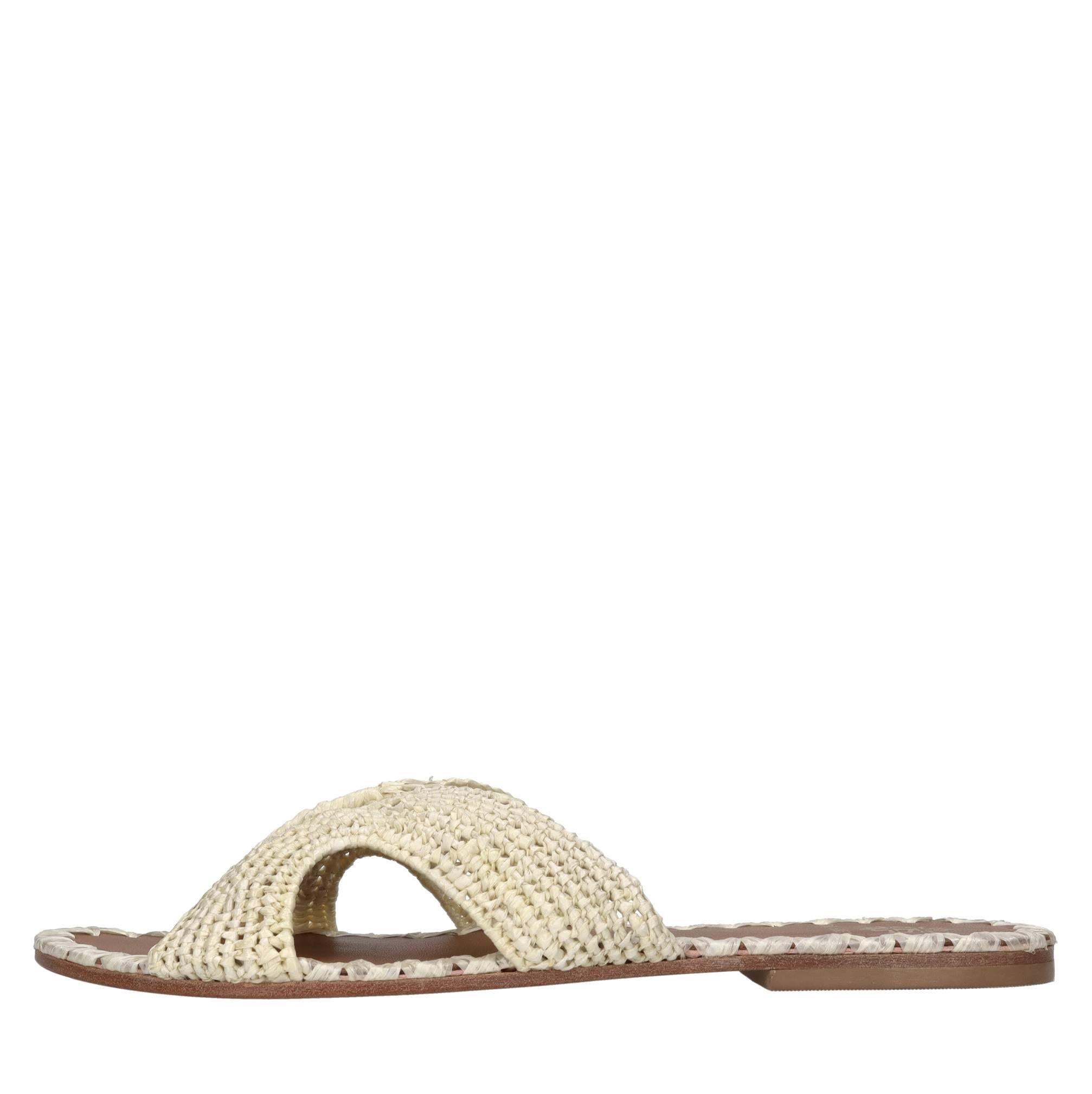 Mules in rafia 