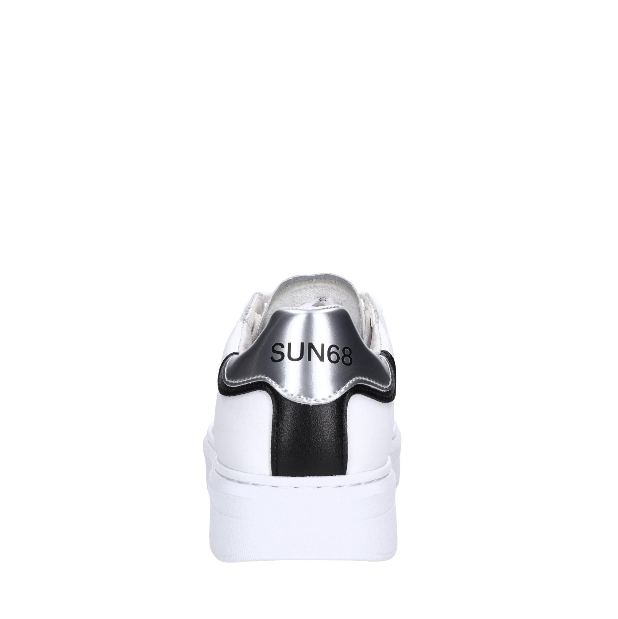 Sneakers in pelle ed ecopelle 