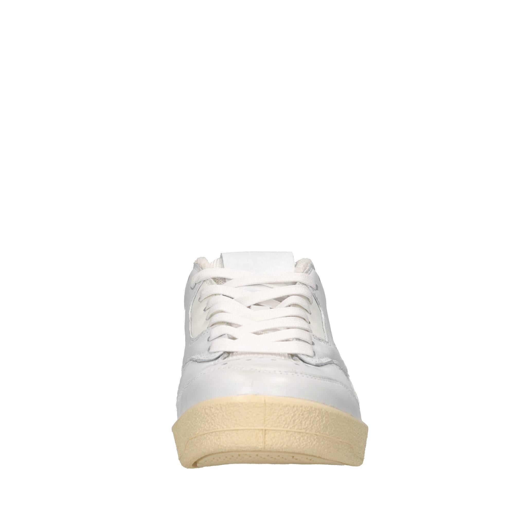Sneakers in pelle e tessuto 