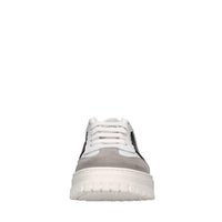 Sneakers in pelle 