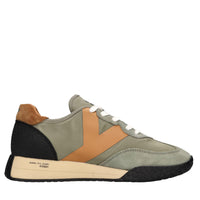 Sneakers in camoscio e tessuto 