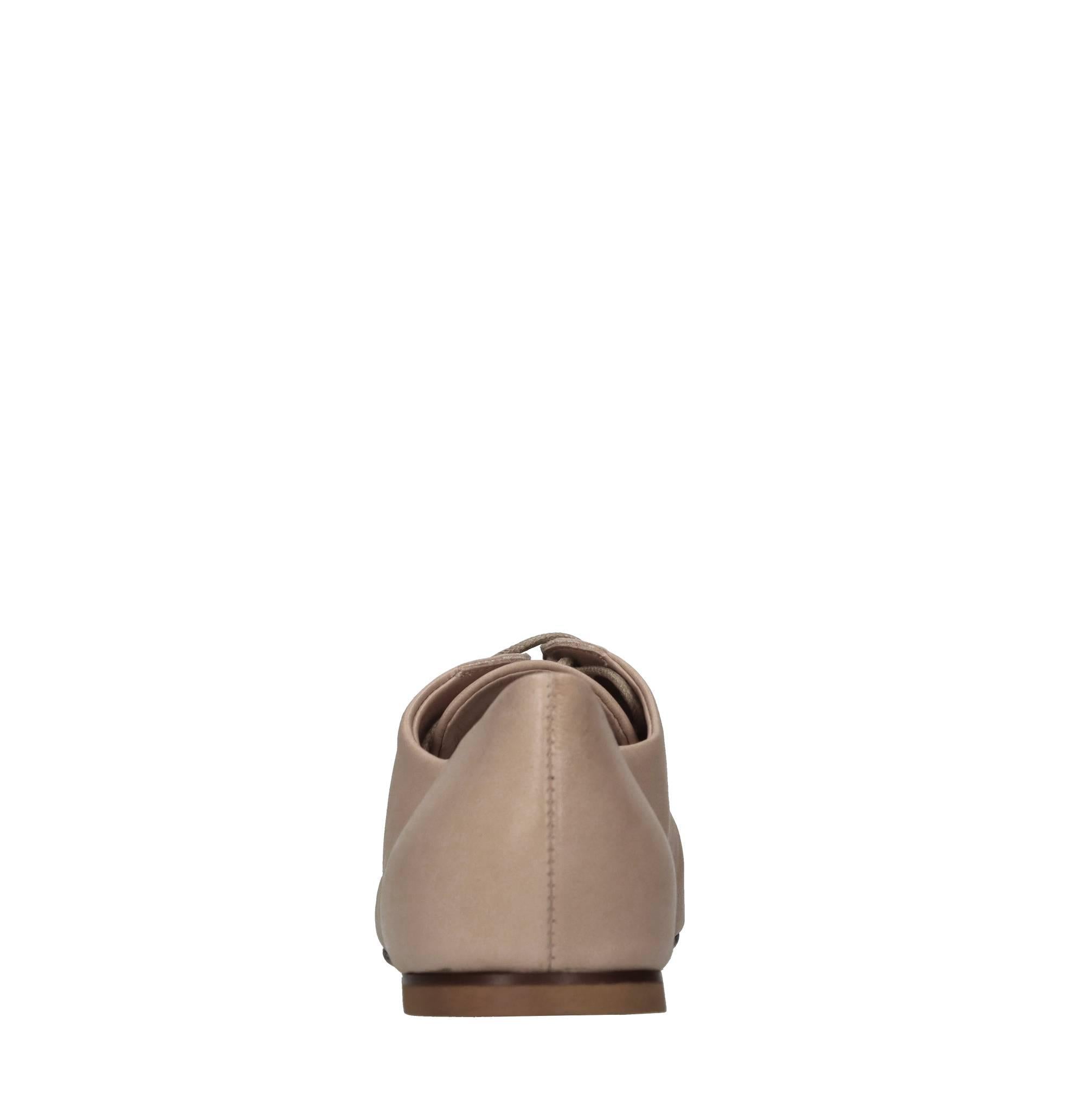 Stringate in pelle 