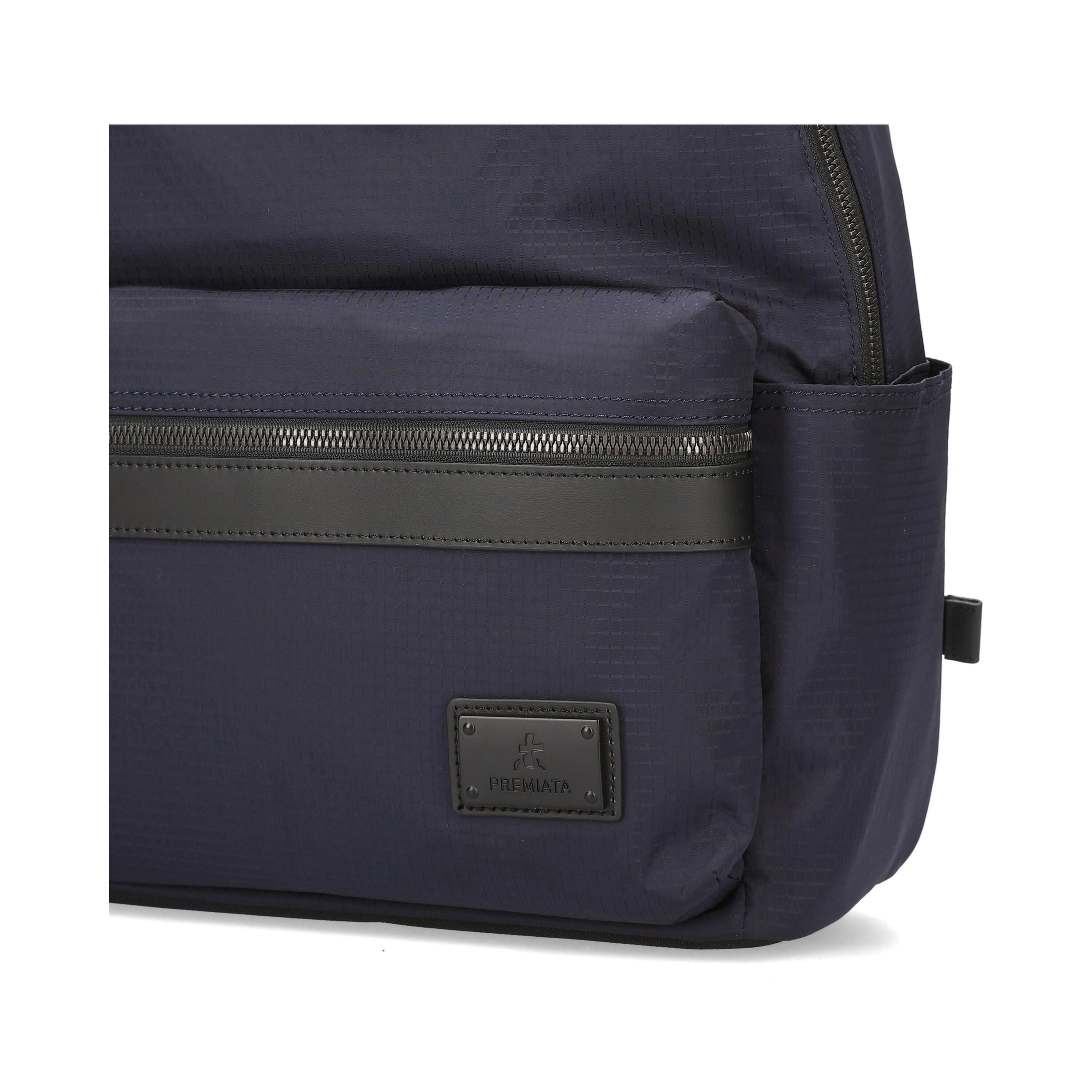 Zaino PREMIATA modello BLADE capiente e versatile in gabardine di nylon di prima qualità con trattamento antisfilacciamento e idrorepellente 