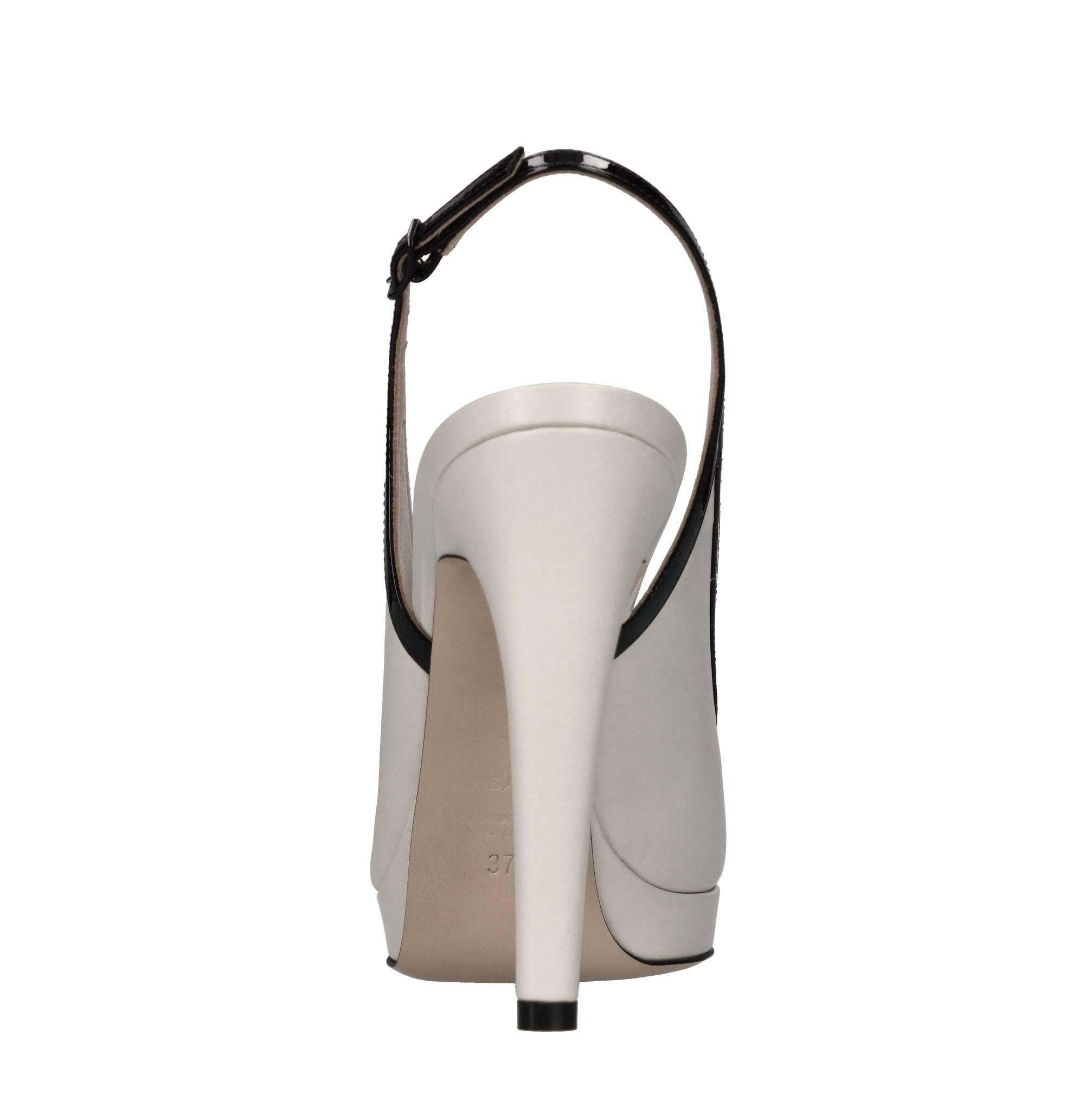 Décolleté slingback in pelle 