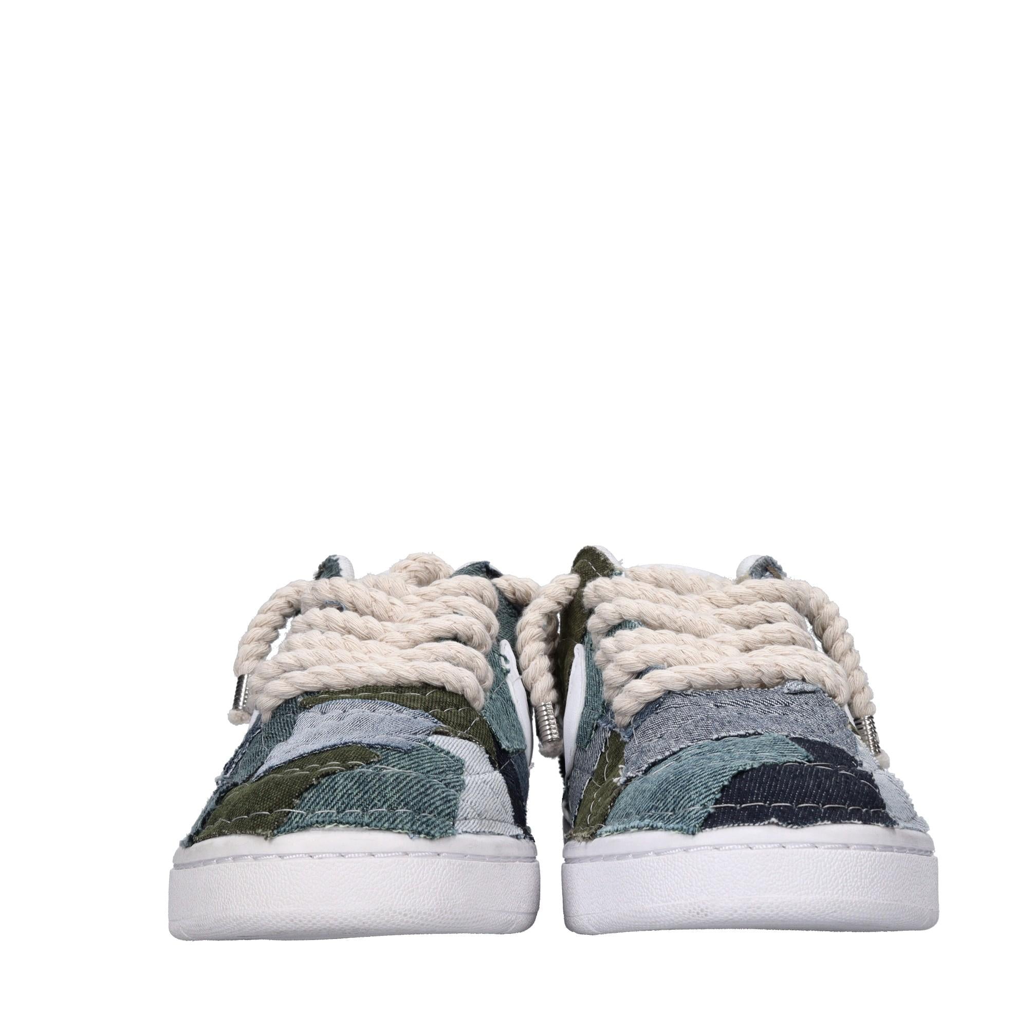Sneakers in tessuto 