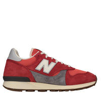 Sneakers in camoscio e tessuto 