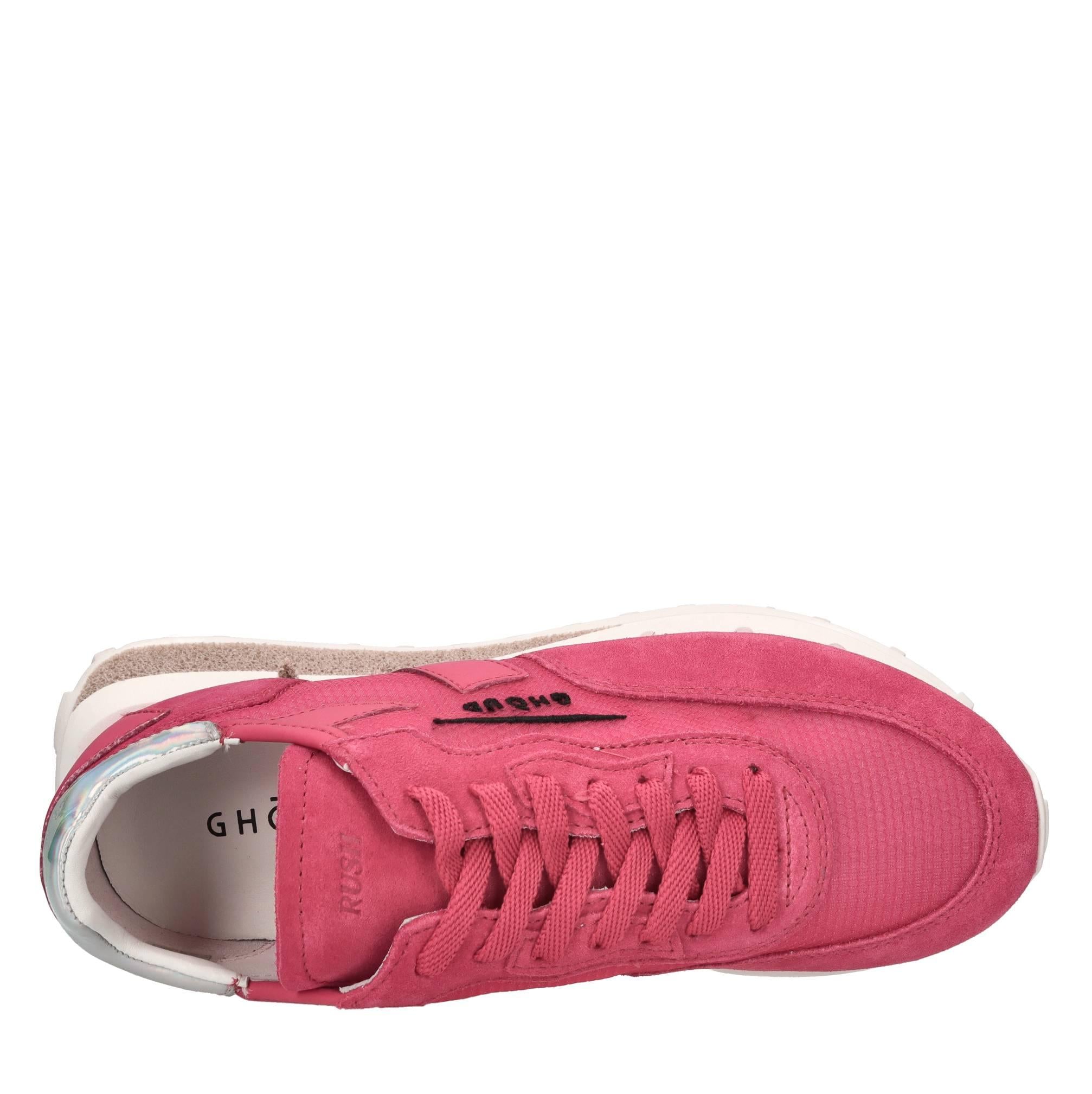 Sneakers in pelle, tessuto ed ecopelle 