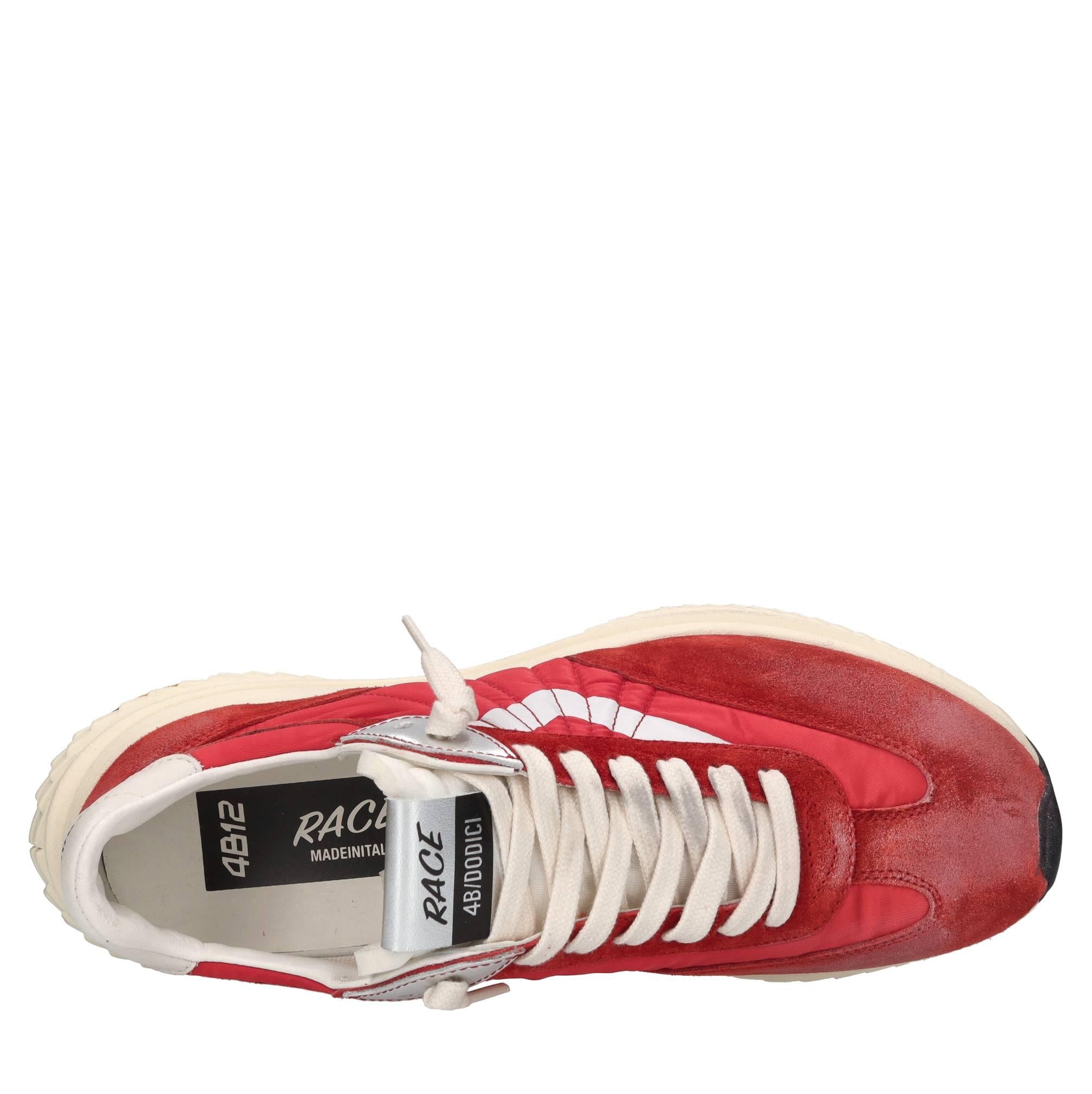 Sneakers in pelle e tessuto 