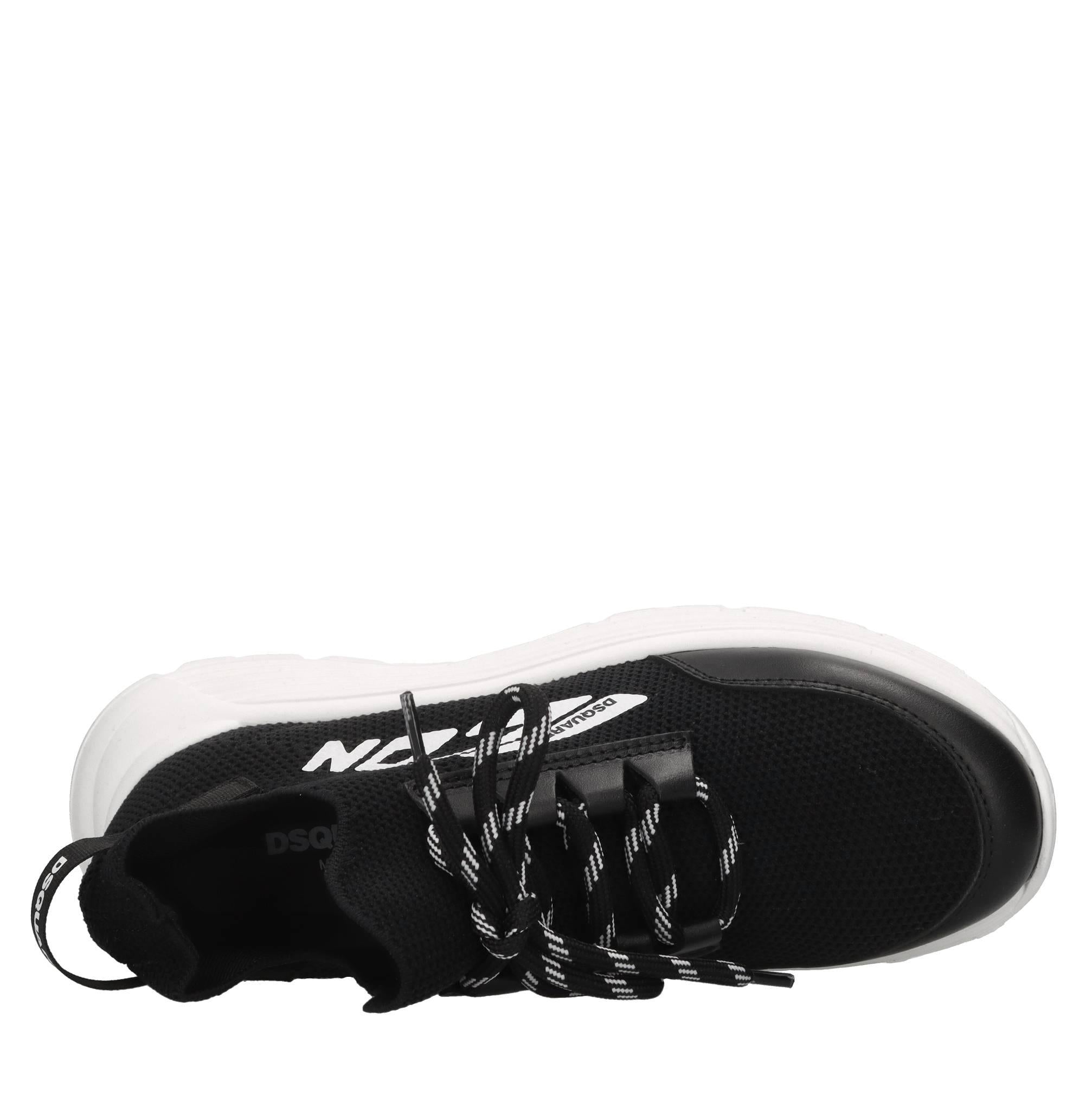 Sneakers in pelle e tessuto 