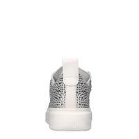 Sneakers in pelle e strass 