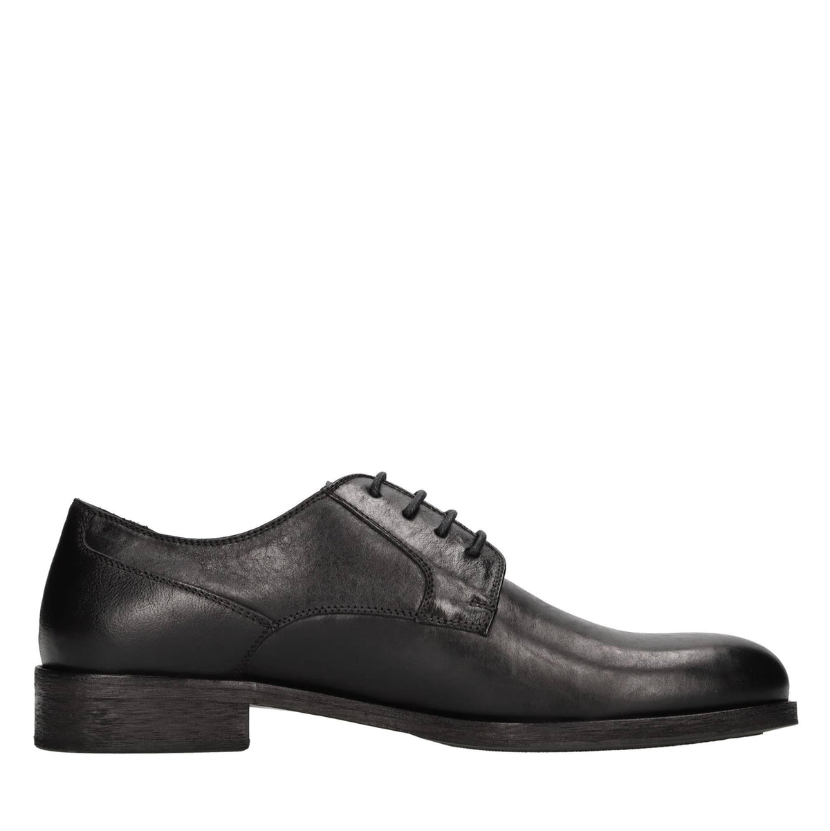 Stringate in pelle 