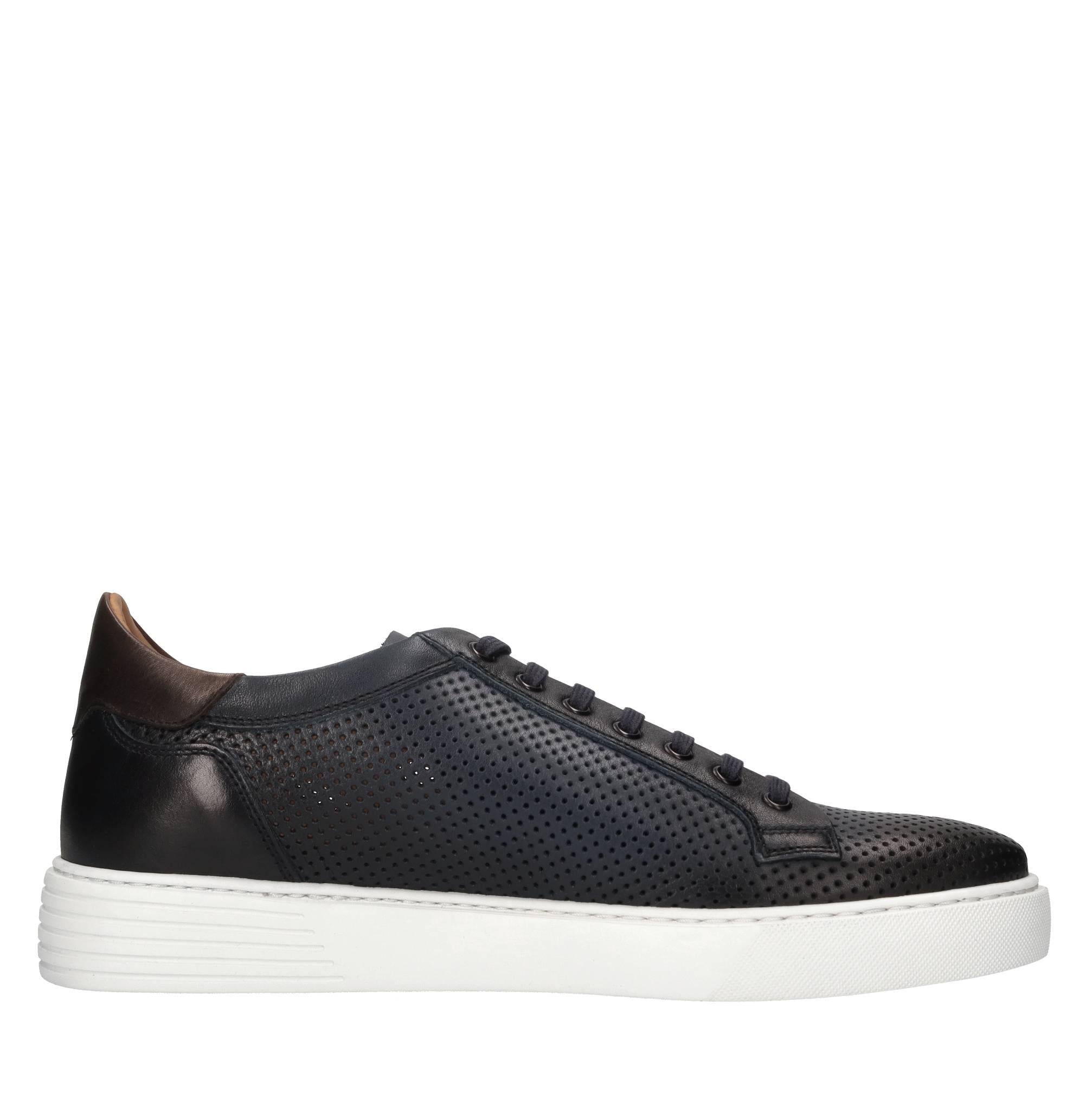Sneakers in pelle 