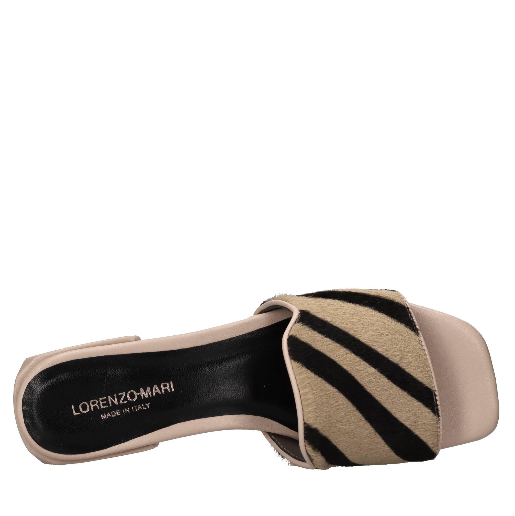 Mules in cavallino 