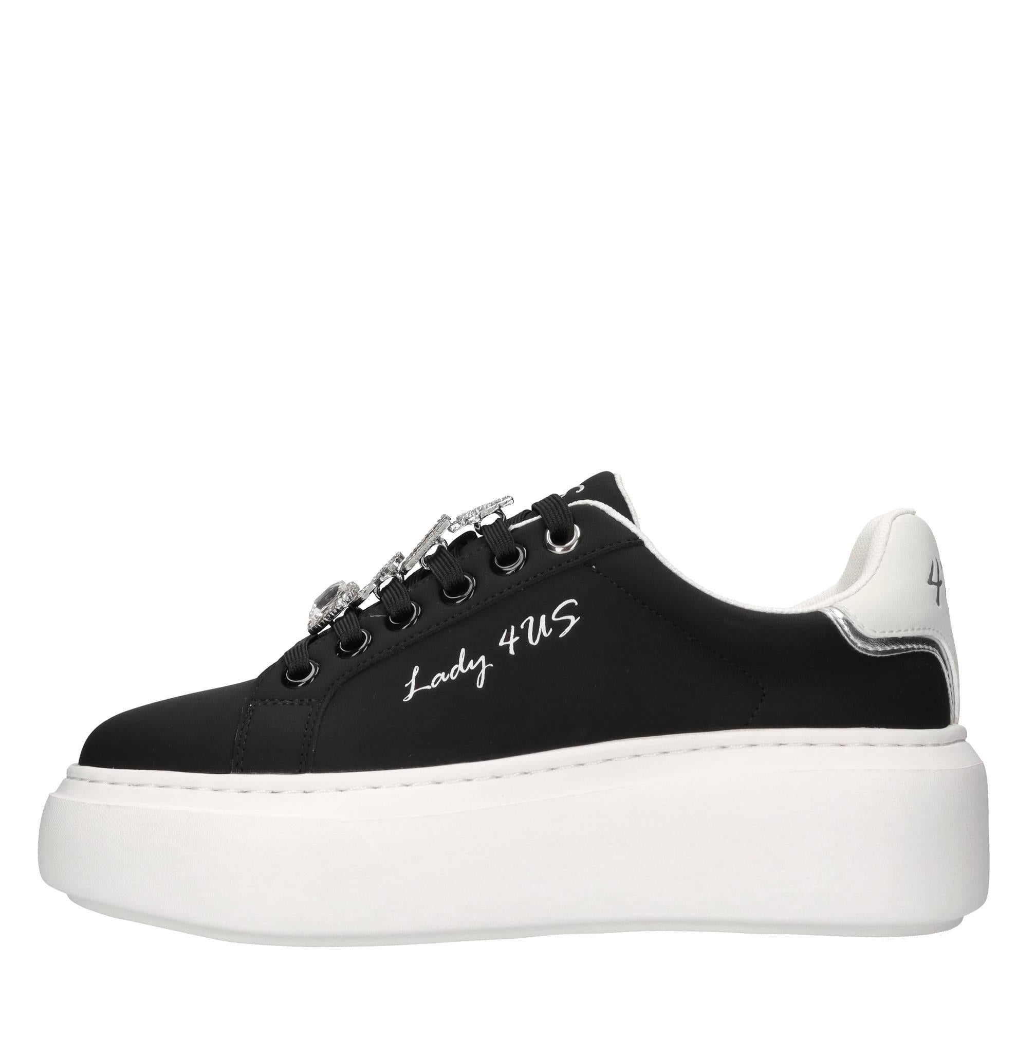 Sneakers in ecopelle con applicazioni 